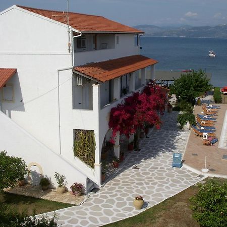 Likourgos Beach 卡沃斯 外观 照片