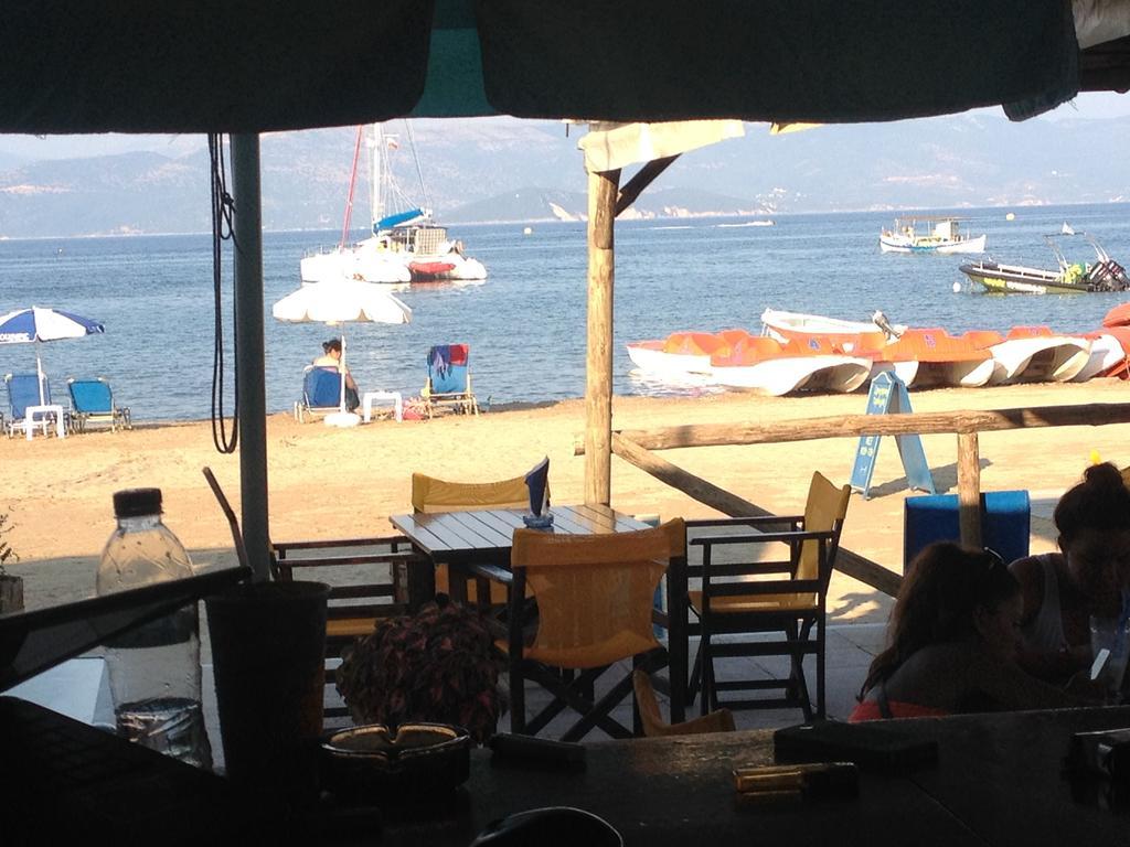 Likourgos Beach 卡沃斯 外观 照片